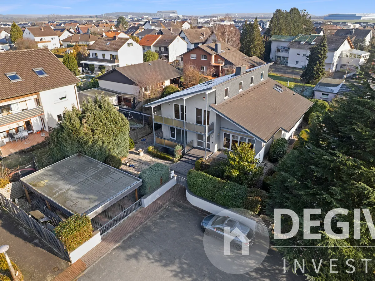 Luftaufnahme – Villenanwesen Carport & Zufahrt