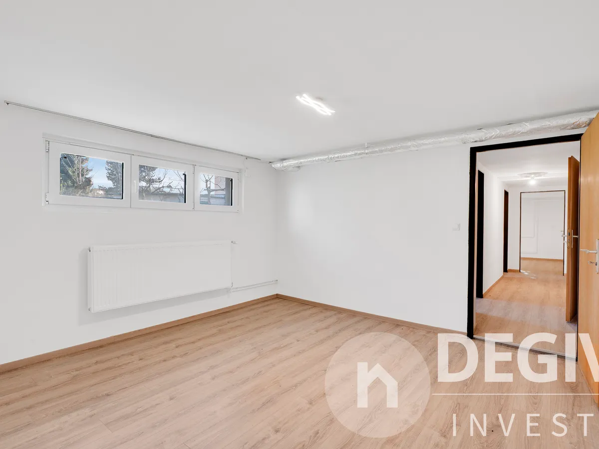 UG mit Tageslichtfenstern