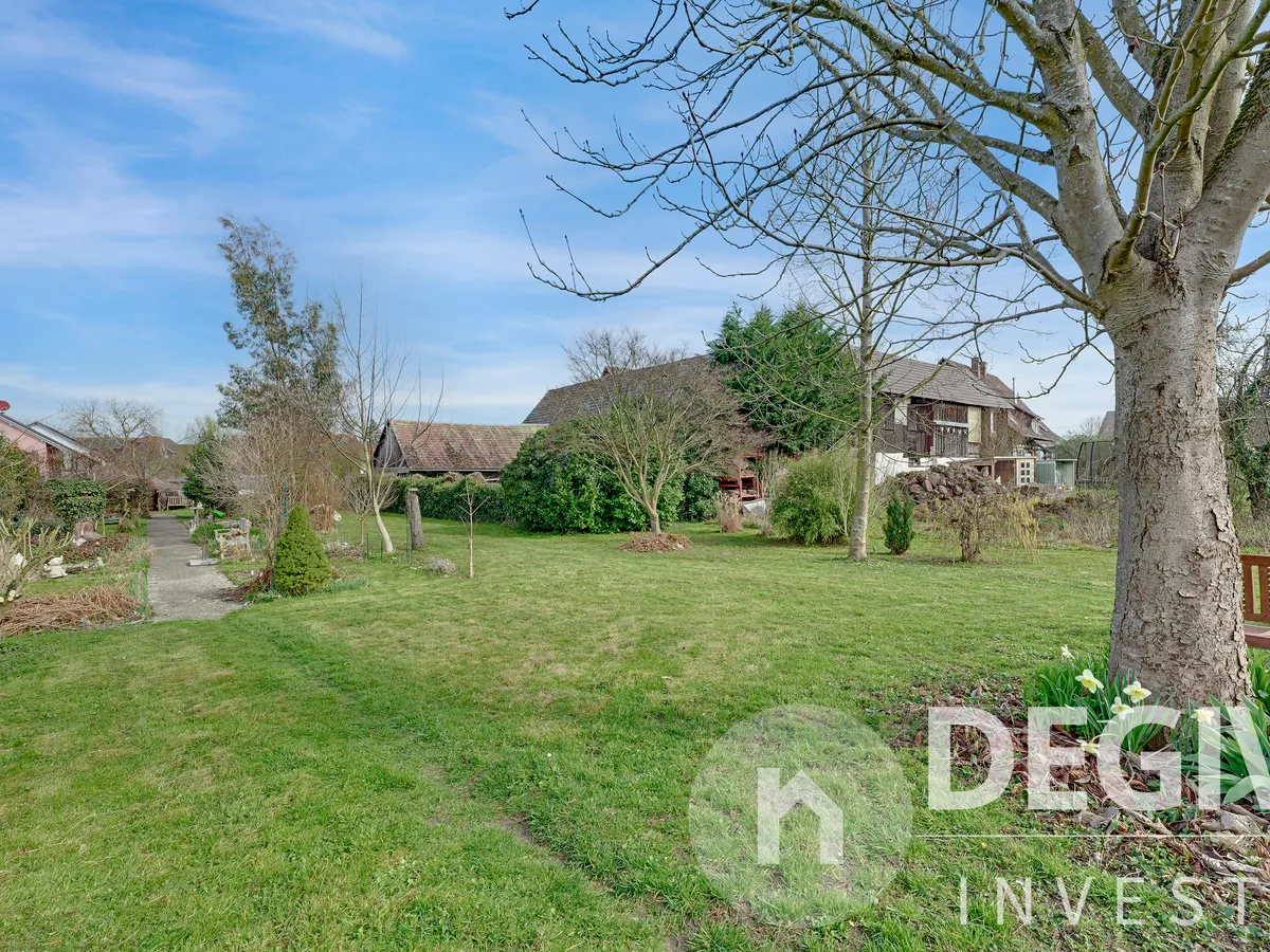 Großzügiges Grundstück mit Garten