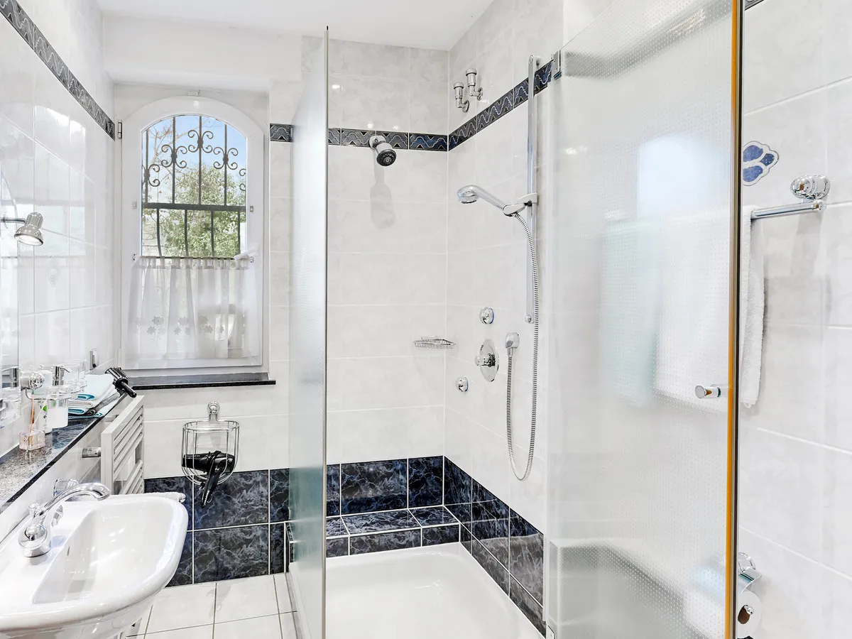 Bad Einliegerwohnung