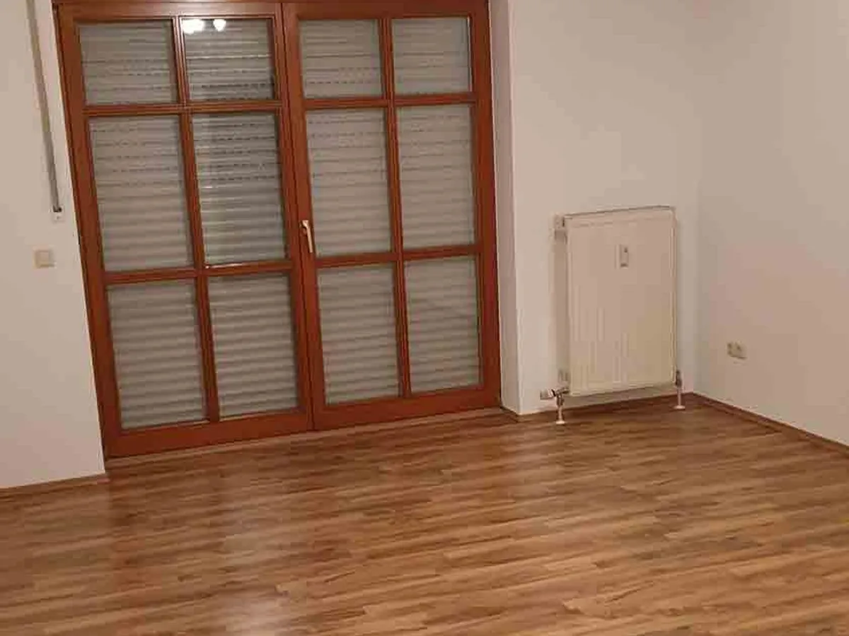 Wohnzimmer mit Terrassentür