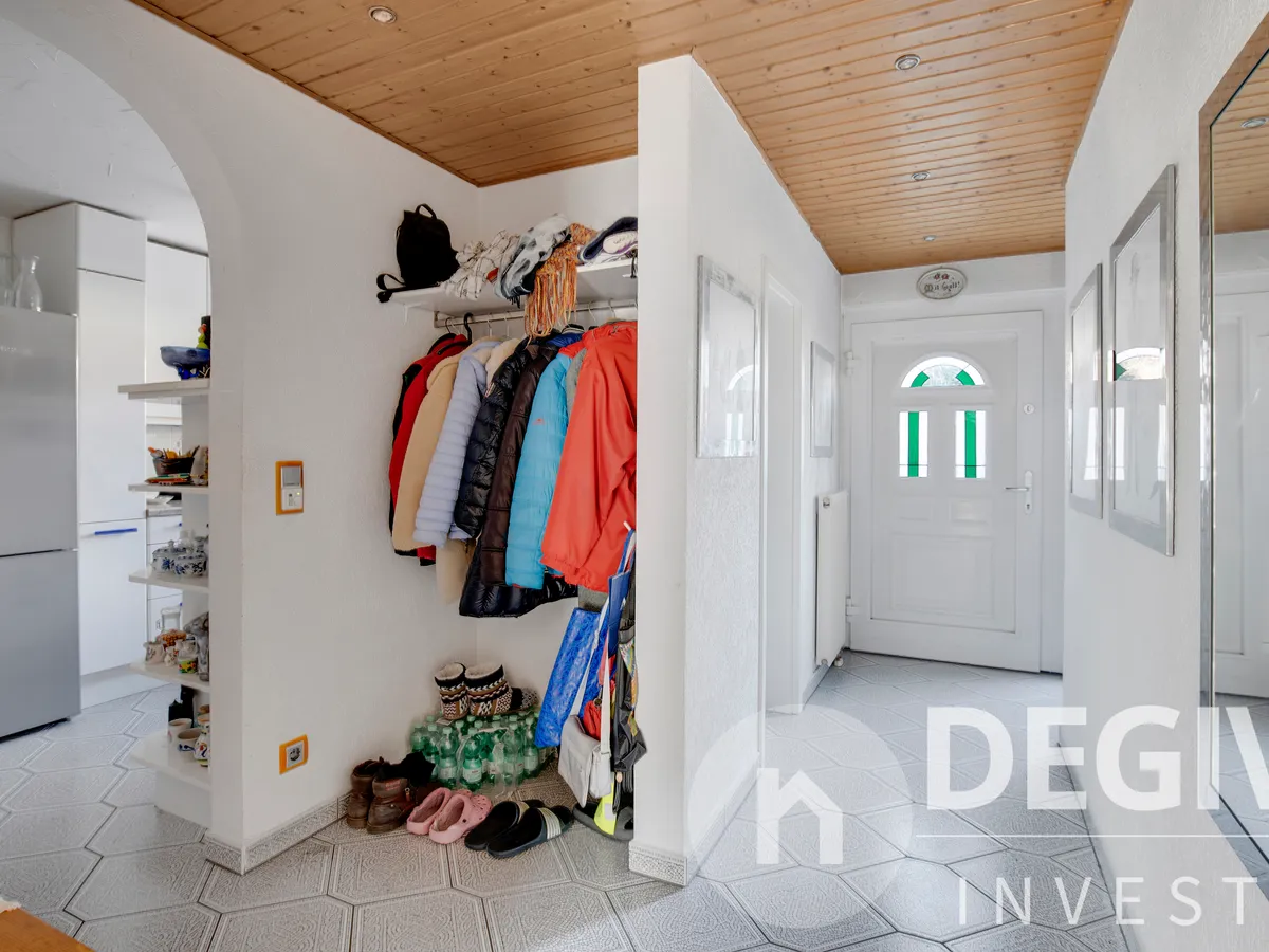 Eingang und Flur innen