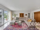 Wohnzimmer mit Blick zur Terrasse