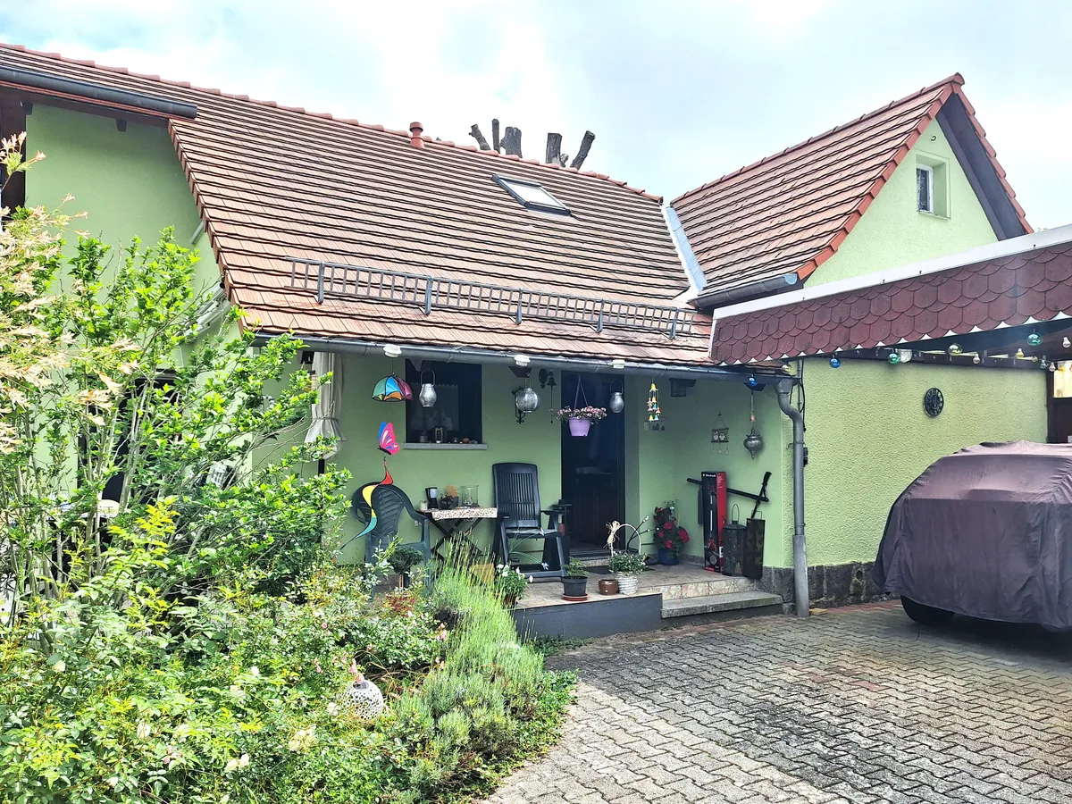 Ansicht von der Zufahrt