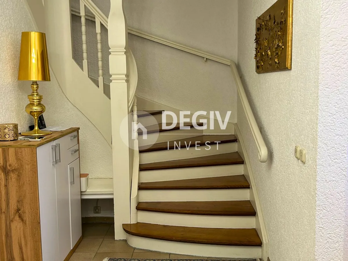 Treppe aus EG