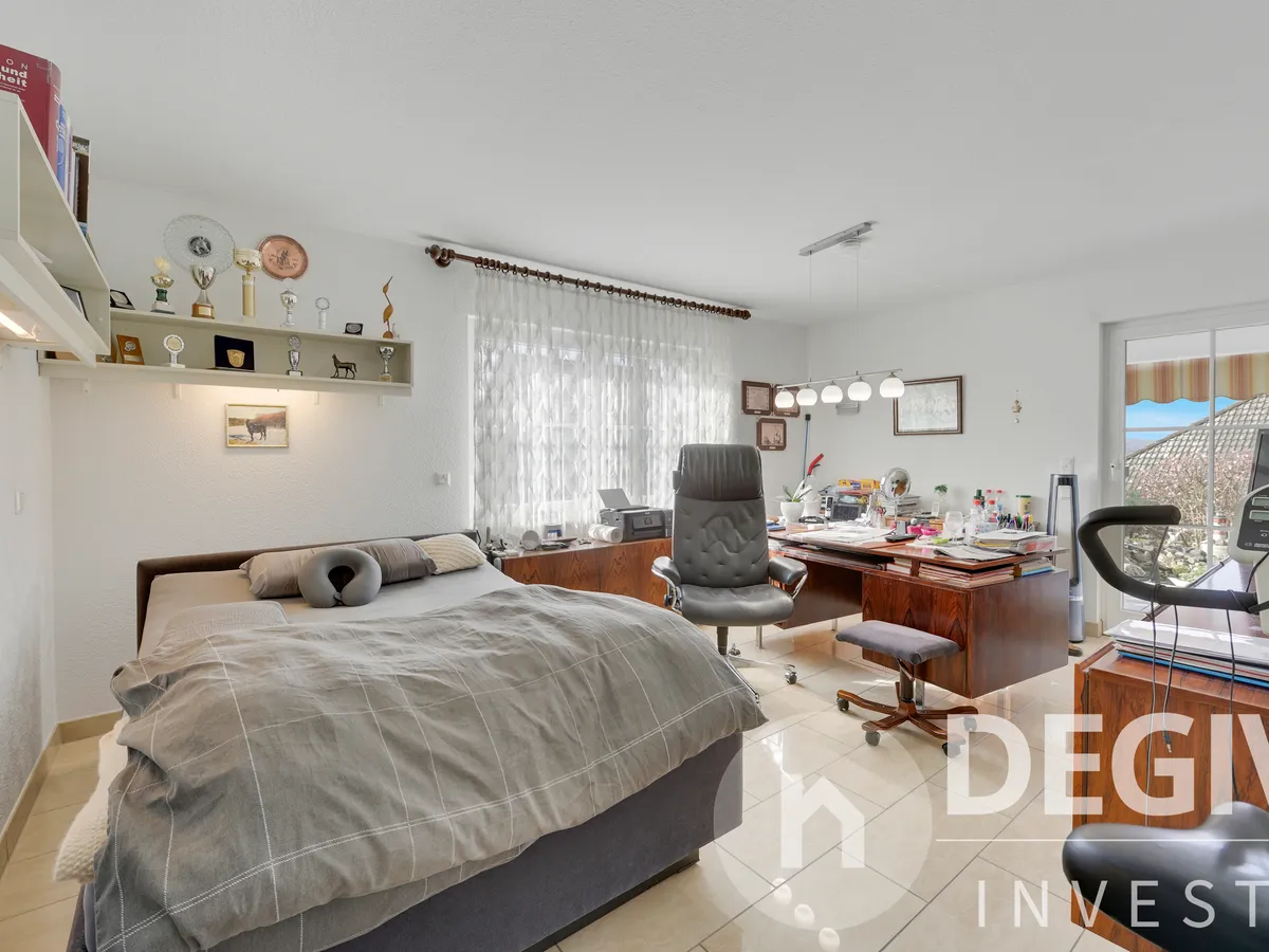 Gäste-/Arbeitszimmer