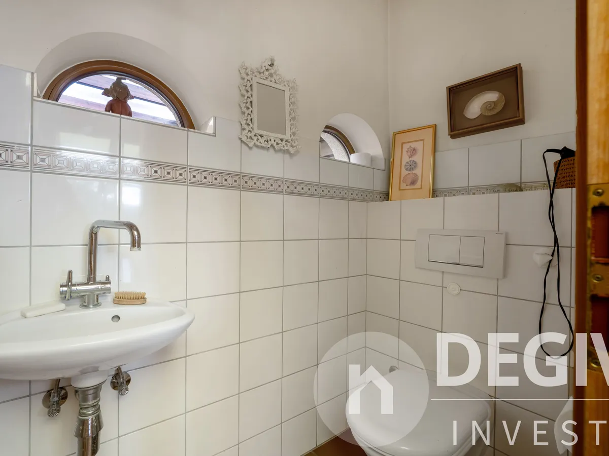 Gäste-WC im Wintergarten-Bereich