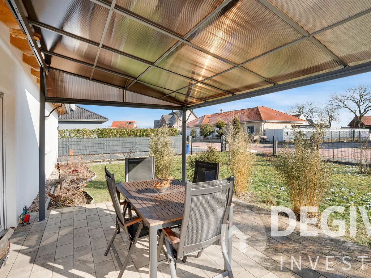 Überdachte Terrasse