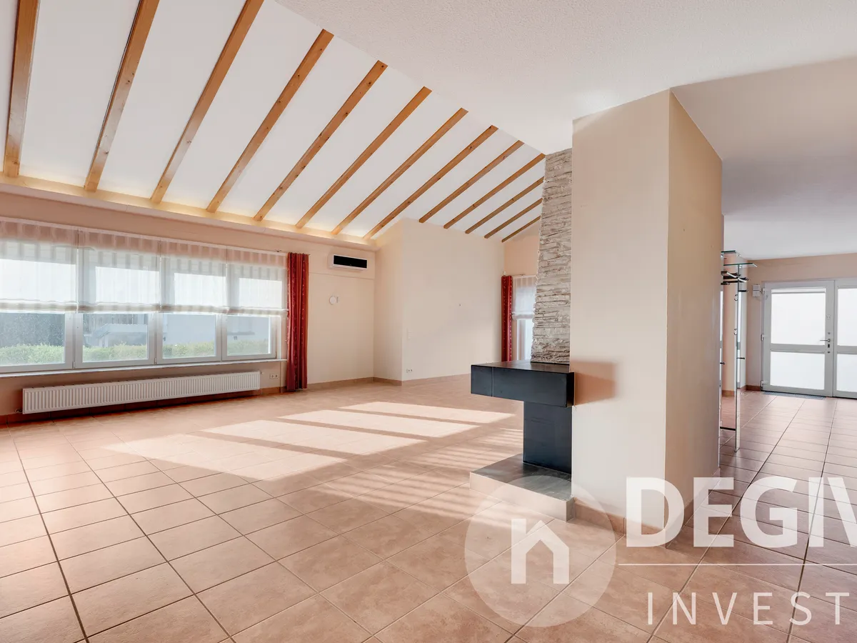 Gemütlicher Mittelpunkt des Wohnzimmers