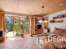 Wohnzimmer mit Blick zur Terrasse