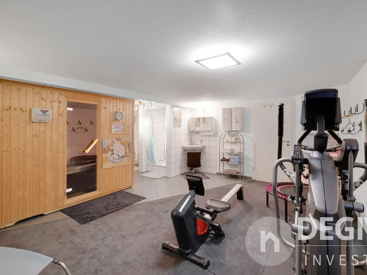 Fitnessbereich mit Sauna