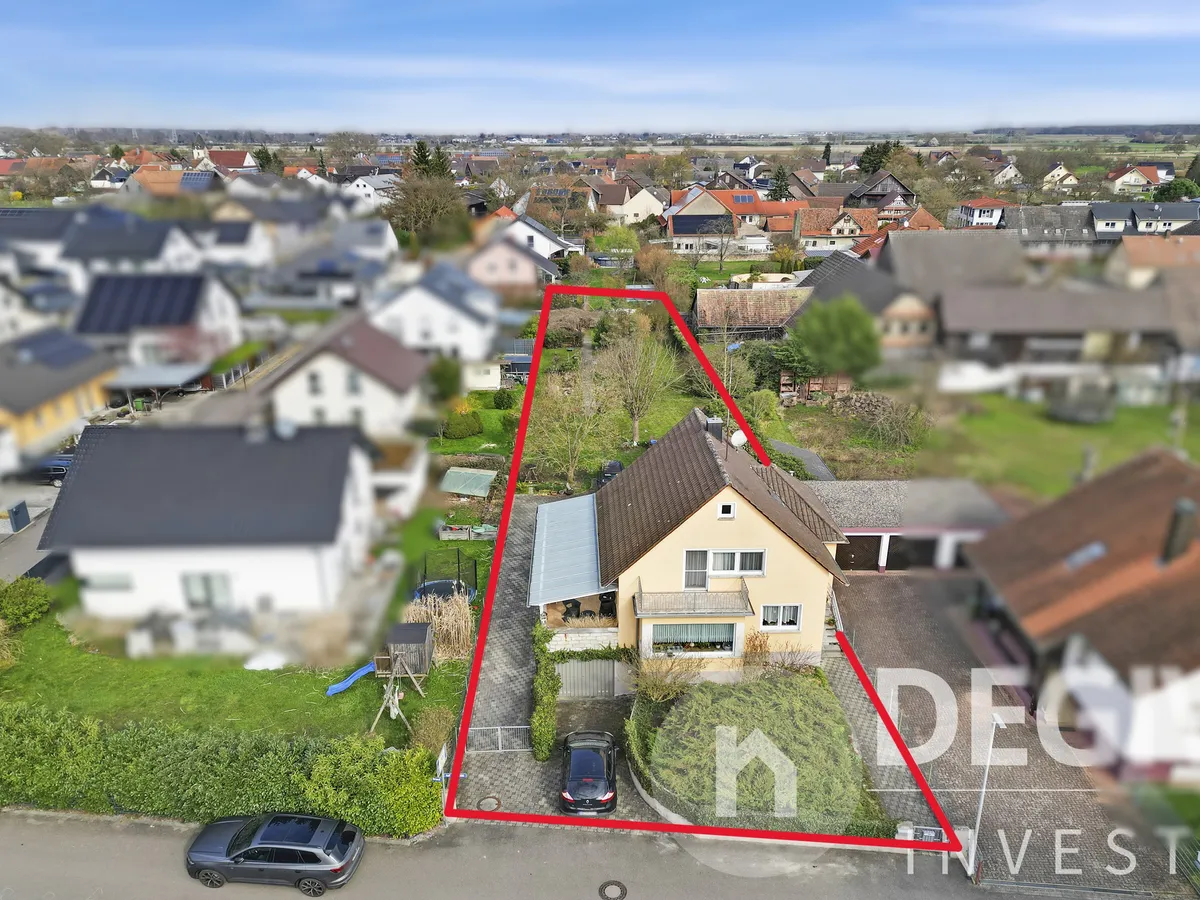 Luftaufnahme des Grundstücks