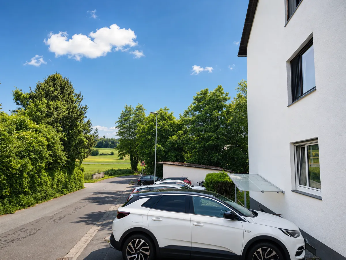 Blick auf die Garagen