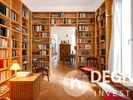 Bibliothek mit Terrassenaustritt