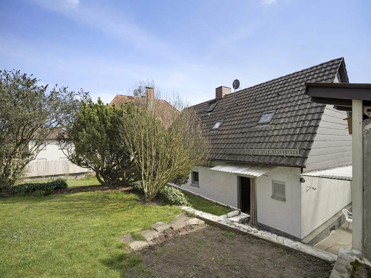 Rückansicht Haus mit Innenhof