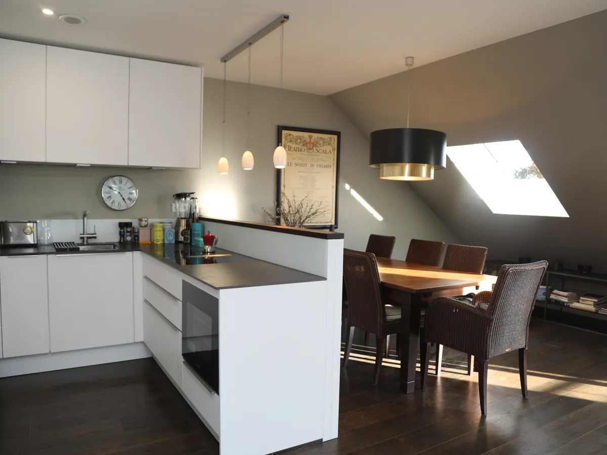 Küche mit Essbereich