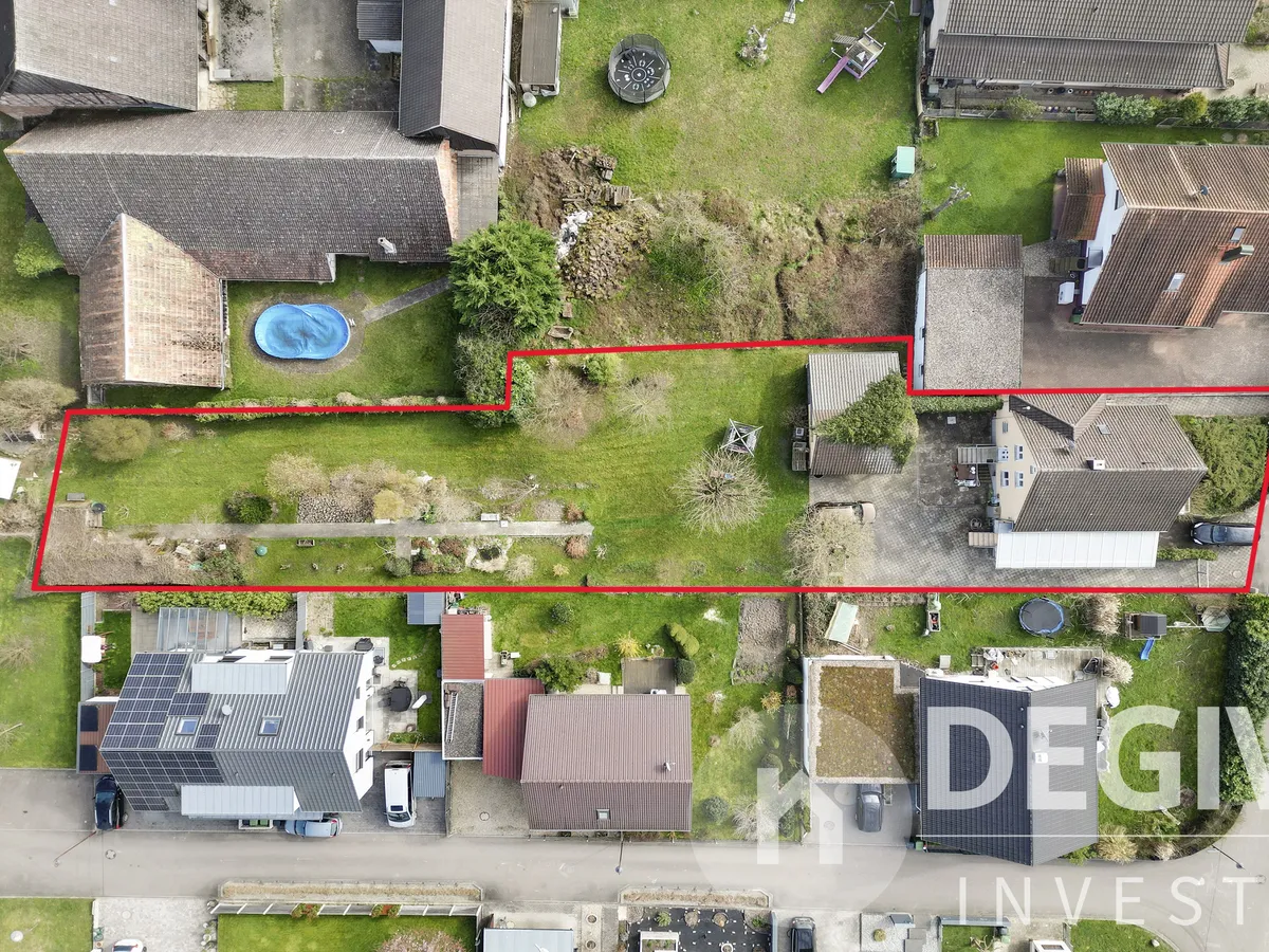 Luftaufnahme des Grundstücks