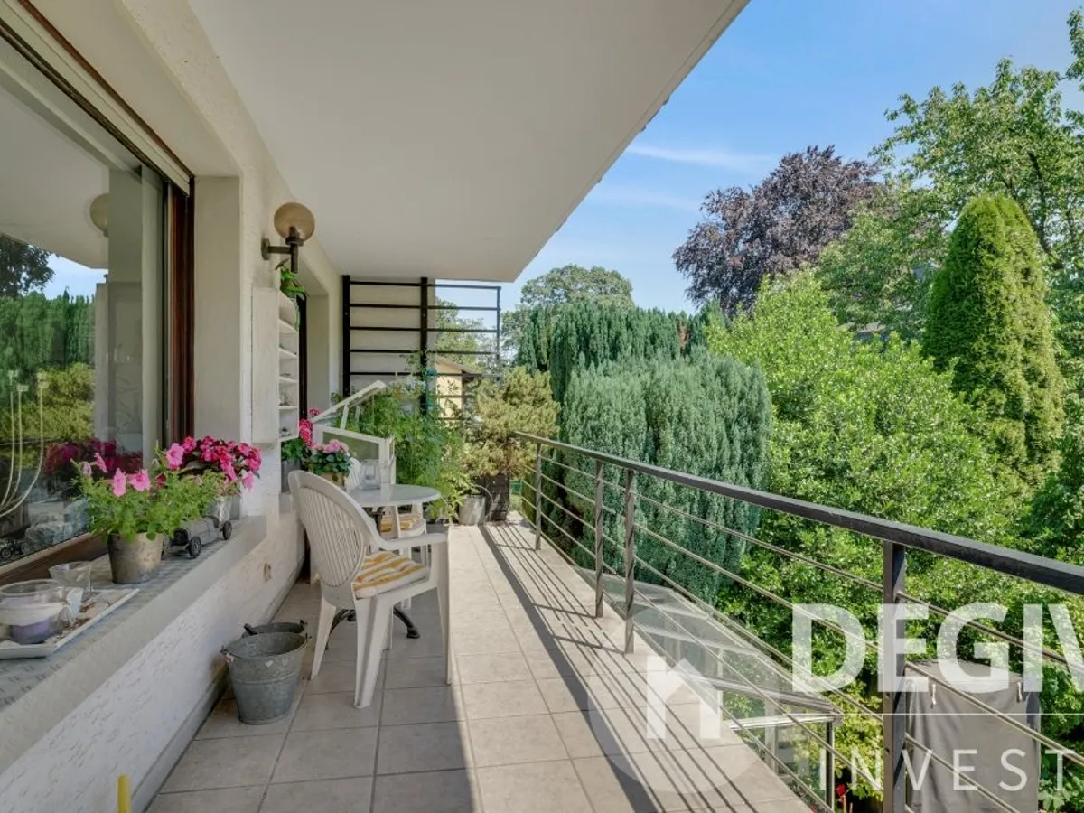 Balkon EG