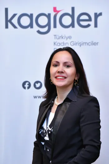 Esra İdris