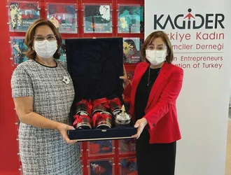 Türkiye Belediyeler Birliği Başkanı ve Gaziantep Büyükşehir Belediye Başkanı Fatma Şahin KAGİDER'i ziyaret etti