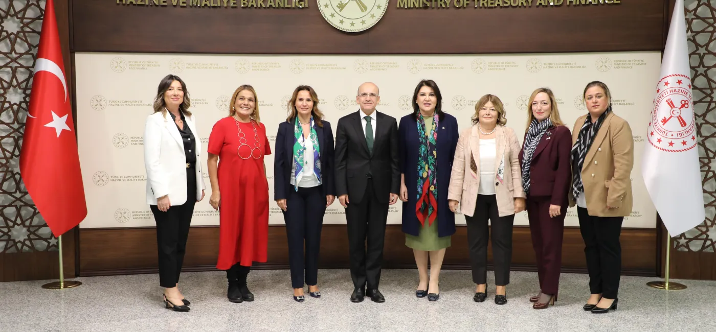 KAGİDER Heyeti T.C. Hazine ve Maliye Bakanı Sayın Mehmet Şimşek'i Makamında Ziyaret Etti.