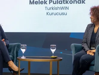 İŞTE KADINLAR ZİRVEDE KIBRIS 