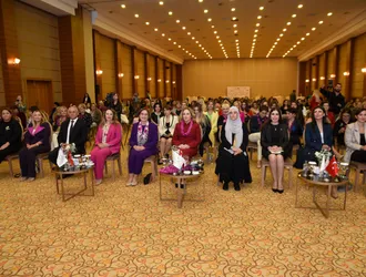 "İş'te Kadınlar 2. Zirvesi" "Girişimcilikte Sürdürülebilirlik" ana temasıyla Kıbrıs'ta düzenlendi