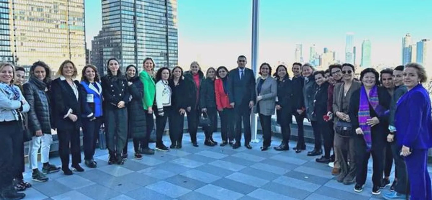 On the first day of their New York program, the KAGİDER delegation visited the office of the Turkish Consul General in New York, Ms. Reyhan Özgür.