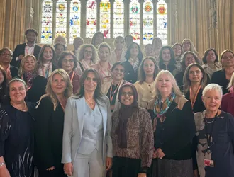 KAGİDER ile Londra Merkezli SAVVITAS İş Birliğinde Westminister Sarayı Lordlar Kamarasında Barones Uddin ve Erroll Kontu Merlin Hay’in Himayelerinde “Uluslararası Ticaret ve Kadın” Temalı Yuvarlak Masa Toplantısı Düzenlendi!