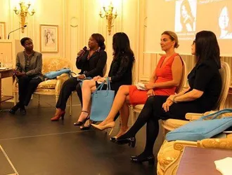 Dünyayı Etkileyen Kadınlar Forumu Paris'te gerçekleşti