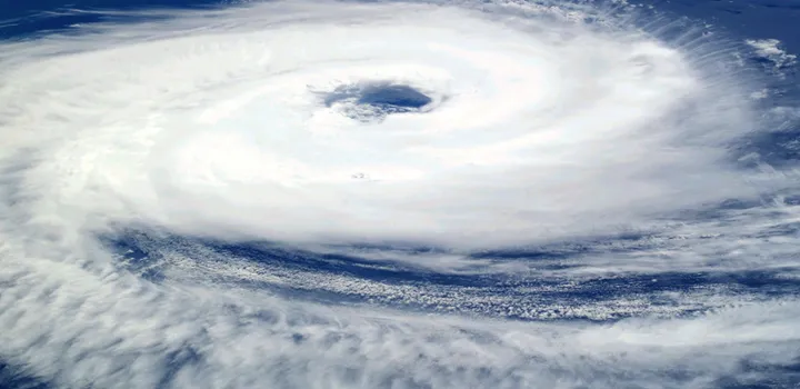 “Grey Swan” Cyclones Threaten the Persian Gulf in the Next Century